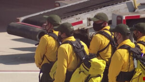 Mexican Firefighters arrive in U.S.